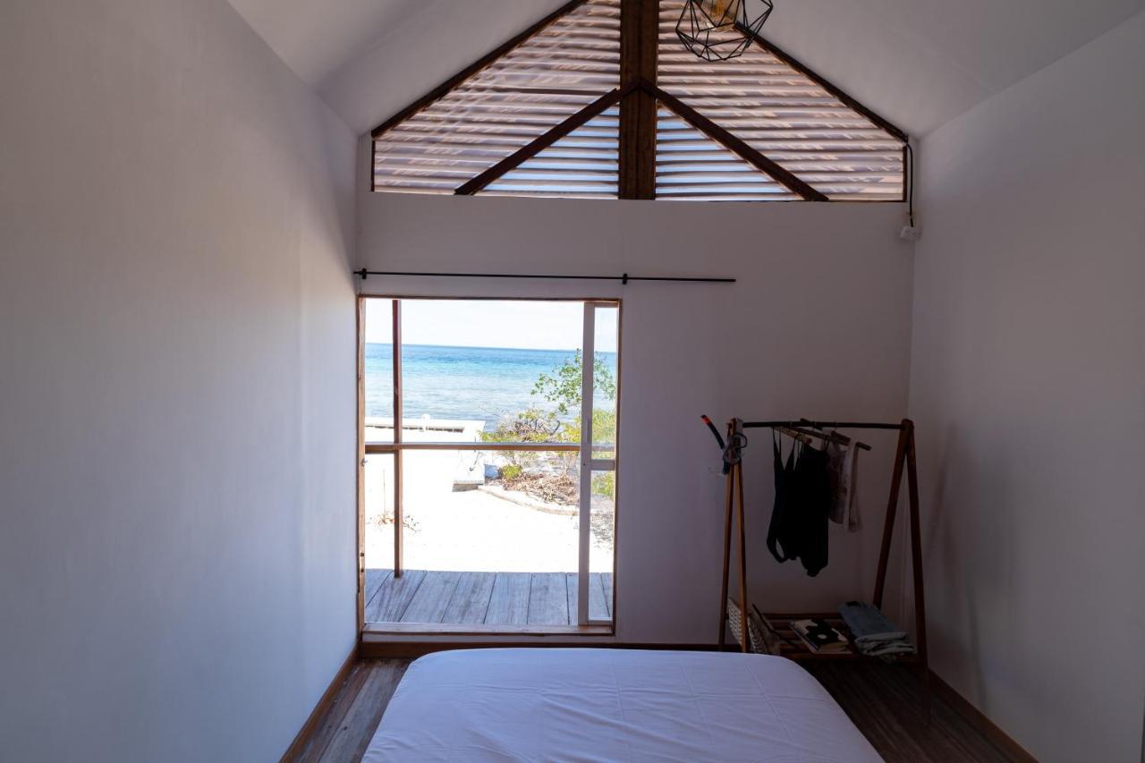 Santa Lova Eco-Hostel Isla Tintipan Tintipan Island Kültér fotó