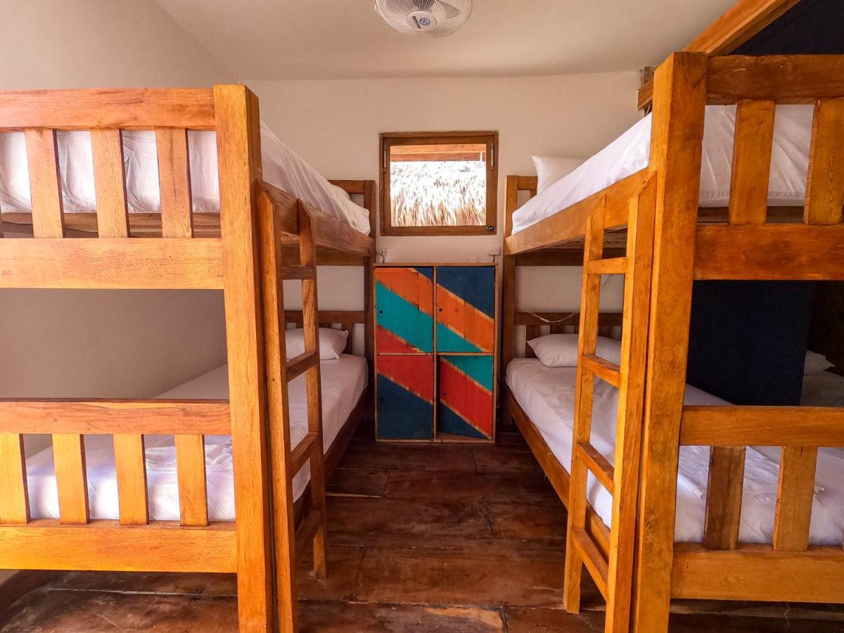 Santa Lova Eco-Hostel Isla Tintipan Tintipan Island Kültér fotó