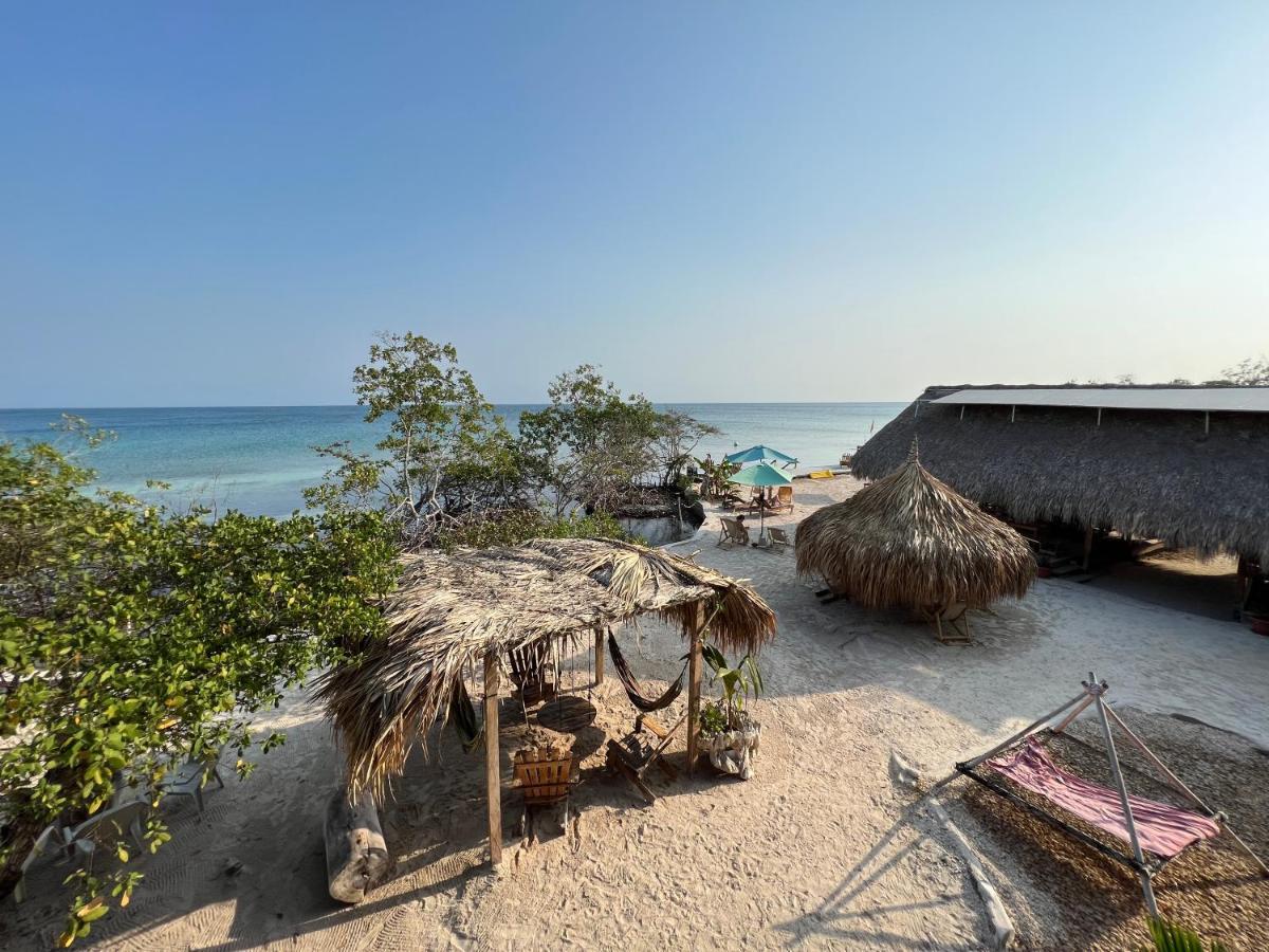 Santa Lova Eco-Hostel Isla Tintipan Tintipan Island Kültér fotó