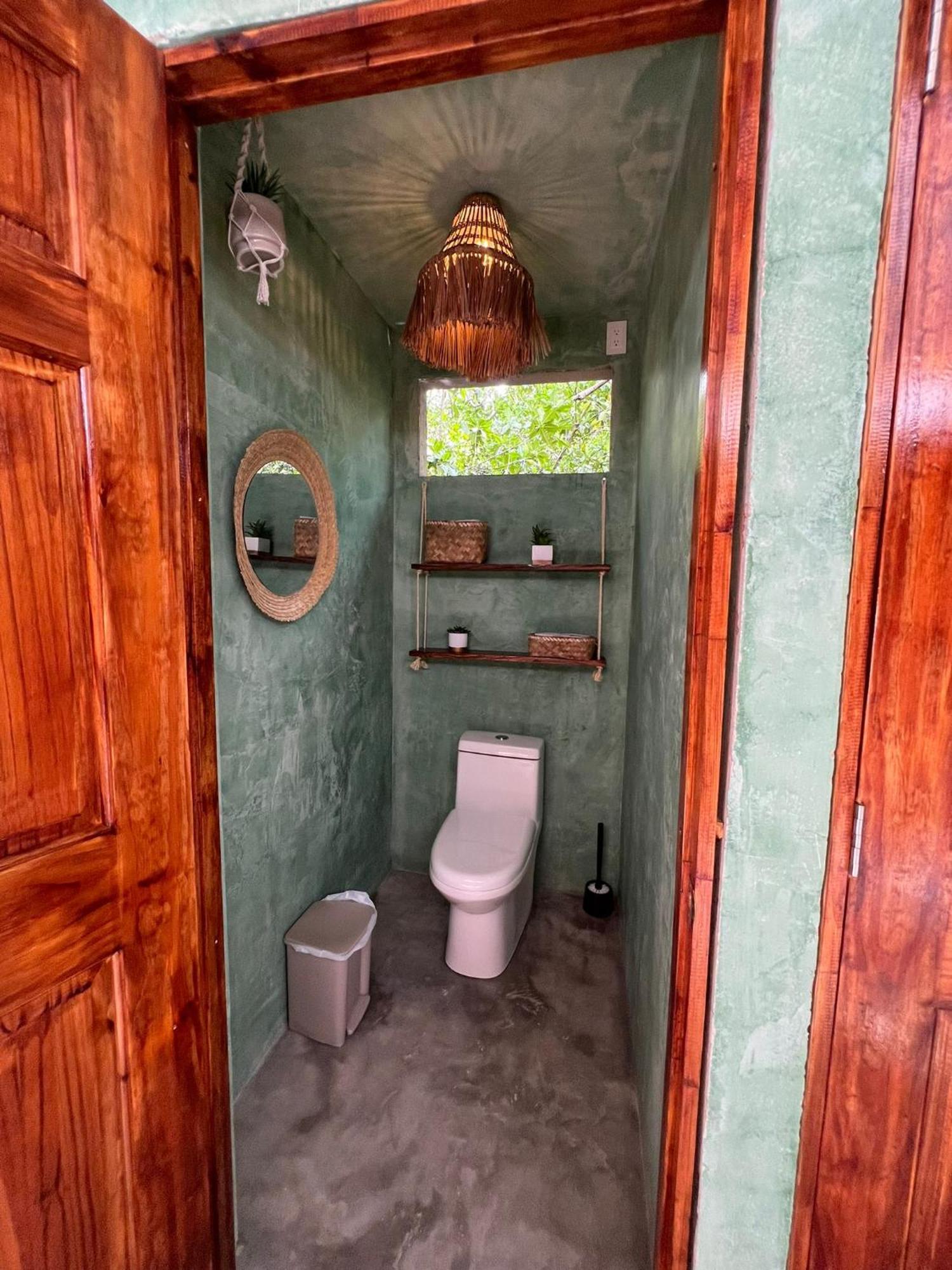 Santa Lova Eco-Hostel Isla Tintipan Tintipan Island Kültér fotó